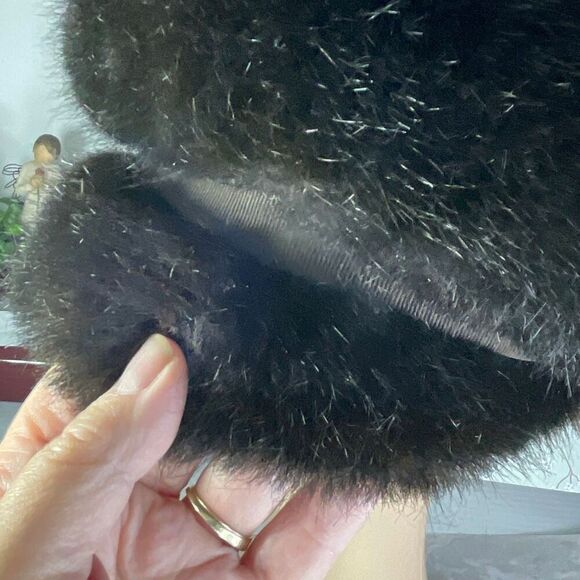 Vintage 1960’s Mod paperboy style faux fur cap. - Picture 4 of 8